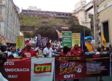 Na capital baiana, caminhada contra retrocessos para a Rua do Comércio