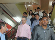 Diferença entre salário de Zema e servidores chega a mais de 4.300%