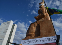 É possível ser injusto mesmo com a lei nas mãos