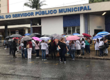 Servidores se solidarizam à dirigente agredida por superintendente do HSPM