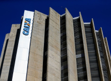 Saque do FGTS faz Caixa suspender milhares de demissões incentivadas