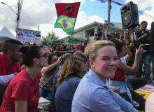 “Não sairemos daqui até Lula estar livre”, diz Gleisi Hoffmann