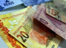 R$ 35,21. É o que sobrou após quem ganha salário mínimo comprar cesta básica em SP