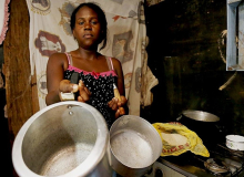 Pesquisa mostra que fome é maior em lares chefiados por mulheres negras