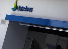 Trabalhadores da Eletrobras entram em estado de greve contra privatização