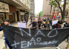 Entregadores protestam contra nova modalidade do iFood que paga R$ 3,00 por entrega