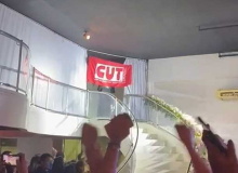 Jovem entra em baile de formatura segurando a bandeira da CUT e viraliza nas redes