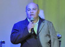 GO: Justiça proíbe ex-prefeito de ameaçar trabalhador de demissão se não mudar voto