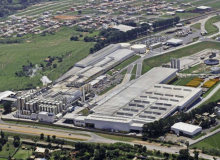 Taxa de juros alta no Brasil faz Cervejaria Petrópolis pedir recuperação judicial