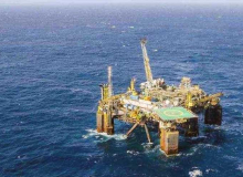 Com silêncio da mídia e ataques do Judiciário, greve dos petroleiros ganha força