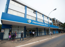 Caos no INSS ainda deve piorar, avalia ex-ministro da Previdência
