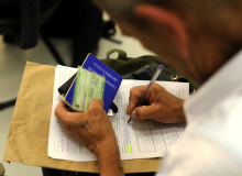 Governo adia votação da proposta de pagar mais parcelas do seguro-desemprego