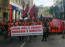 Sem-teto protestam no centro de São Paulo contra prisão arbitrária de lideranças