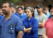 Centrais realizam ato em solidariedade aos trabalhadores da Ford, nesta quinta (21)