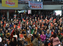 Municipários de Porto Alegre decidem continuar greve e fortalecer mobilização