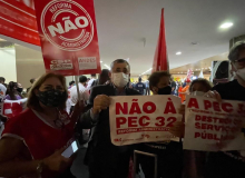 Servidores lotam aeroporto de Brasília na luta contra a reforma Administrativa