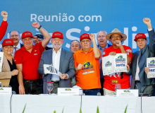 Lula assina projeto 151, que garante negociação e fortalece direitos do servidor