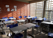 Porto Alegre inicia retorno das aulas presenciais com educadores em estado de greve