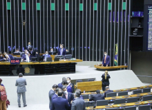 Câmara aprova PL que destina precatórios para pagamento de professores