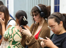Número de jovens sem trabalho e fora da escola cai ao menor nível em 10 anos