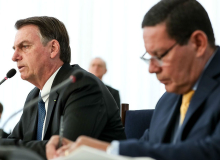 TSE julga nesta terça ações que pedem cassação da chapa Bolsonaro/Mourão