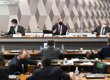 Ao vivo: CPI ouve servidora do Ministério da Saúde que autorizou contrato da Covaxin