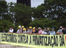 Trabalhadores da Eletrobras fazem greve de 24h nesta terça-feira (17)