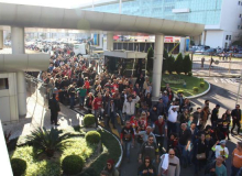 Pela data-base, servidores do Paraná resistem dentro da Assembleia Legislativa