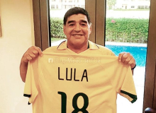 Morre um dos deuses do futebol, o genial, irreverente e polêmico Diego Maradona