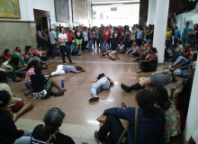 Mulheres ocupam Assembleia Legislativa em Goiás