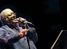 Cantor cubano Pablo Milanés, símbolo da ‘Nueva Trova’, morre aos 79