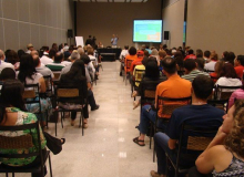 Dirigentes da CNTE participam de debates na Conae
