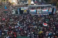 Parada LGBTQIA+ de Belo Horizonte vence perseguição política e leva 350 mil às ruas