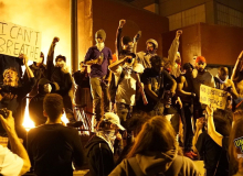 Morte de homem negro pela polícia gera revolta e protestos se espalham nos EUA