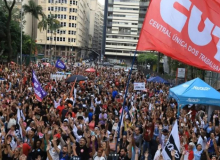 Professores da rede estadual de SP fazem greve nesta sexta-feira (9)
