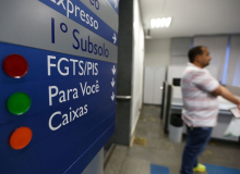 Governo tira dinheiro do FGTS para atender lobby das Santas Casas