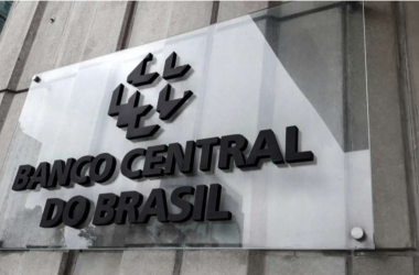 Copom mantém Selic em 15% e penaliza trabalhadores e população