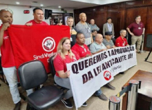 Comissão de Segurança e Serviços Públicos da Assembleia aprova projeto anticalote