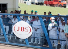 Operário tem mão decepada em acidente na JBS Friboi