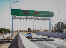 Pedágios automáticos de Tarcísio avançam em SP prejudicando a população