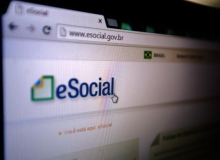 Empregador doméstico tem até hoje para pagar guia do eSocial