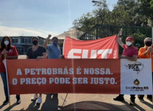 Lula: "Se você não recebe salário em dólar, combustíveis não podem ser dolarizados"