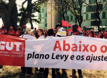 CUT protesta em frente ao ministério da Fazenda
