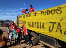 Ações de Bolsonaro contra reforma agrária e agricultura familiar impactam seu bolso