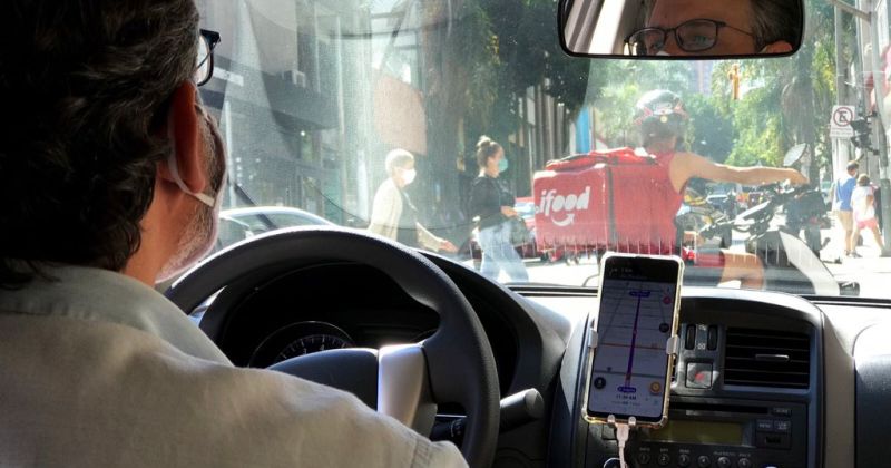 Para driblar explora&ccedil;&atilde;o, trabalhadores por aplicativos criam os pr&oacute;prios  APPs - CUT - Central &Uacute;nica dos Trabalhadores