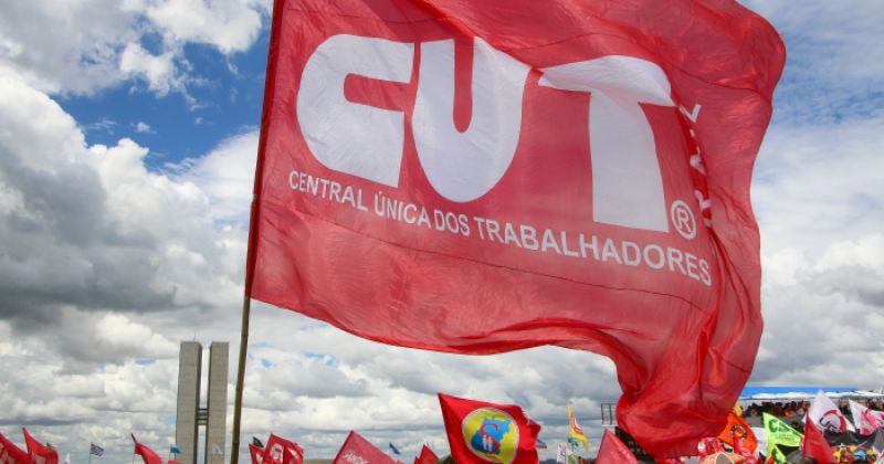 Trabalhadores vão às ruas no dia 30 para pressionar Senado pelo fim da escala 6×1 – CUT