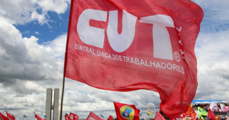 Pressão dos trabalhadores faz Alcolumbre encaminhar PEC do fim da 6×1 à CCJ – CUT
